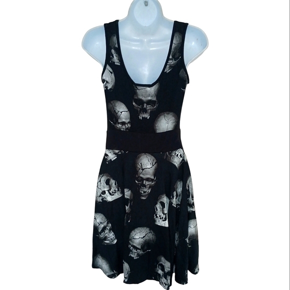 Killstar HEADS ROLLIN gray black skull goth punk skater dress size small - Picture 3 of 3